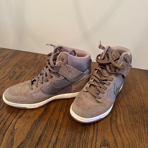 Like new khaki green Nike Sky Hi Wedge Dunk - Picture 2 of 5